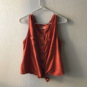 Universal thread Tank